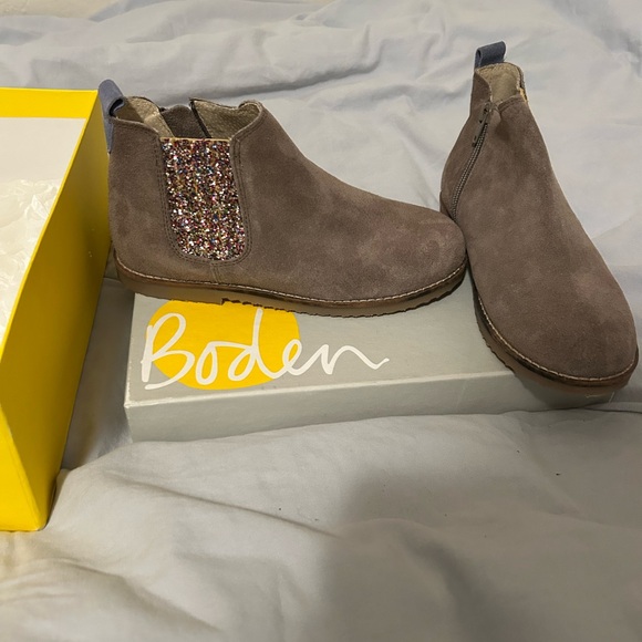 Boden Suede Ankle Boots with Glitter Detail - Picture 1 of 4